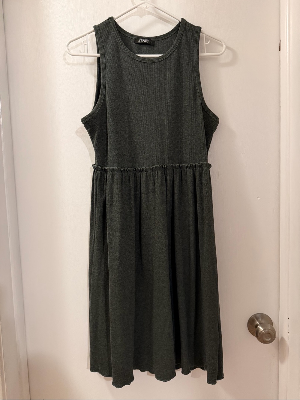 Sleeveless Gathered Waist Knit Dress — Dark Green
